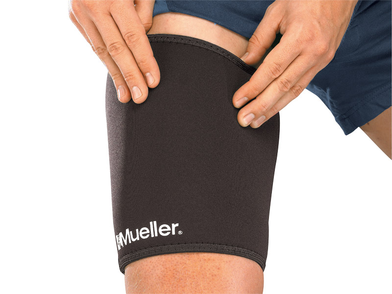 Mueller Thigh Sleeve - Small